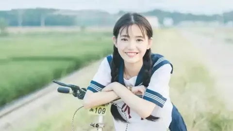 3公斤金条卖243万